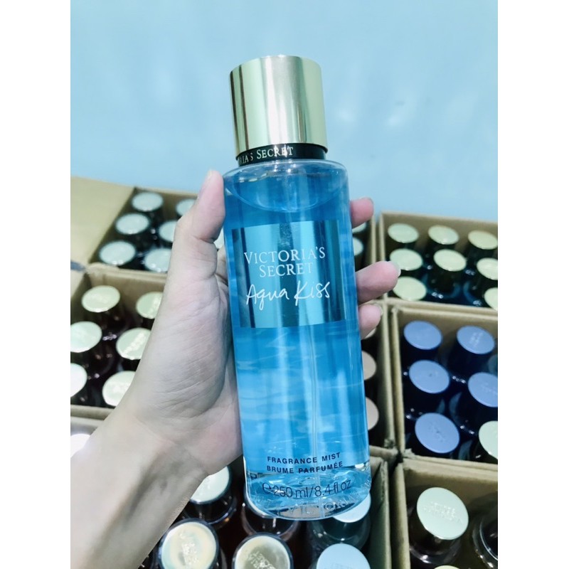 xịt thơm body mist VIC