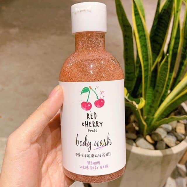 Sữa tắm tẩy tế bào chết fruit scrub body wash