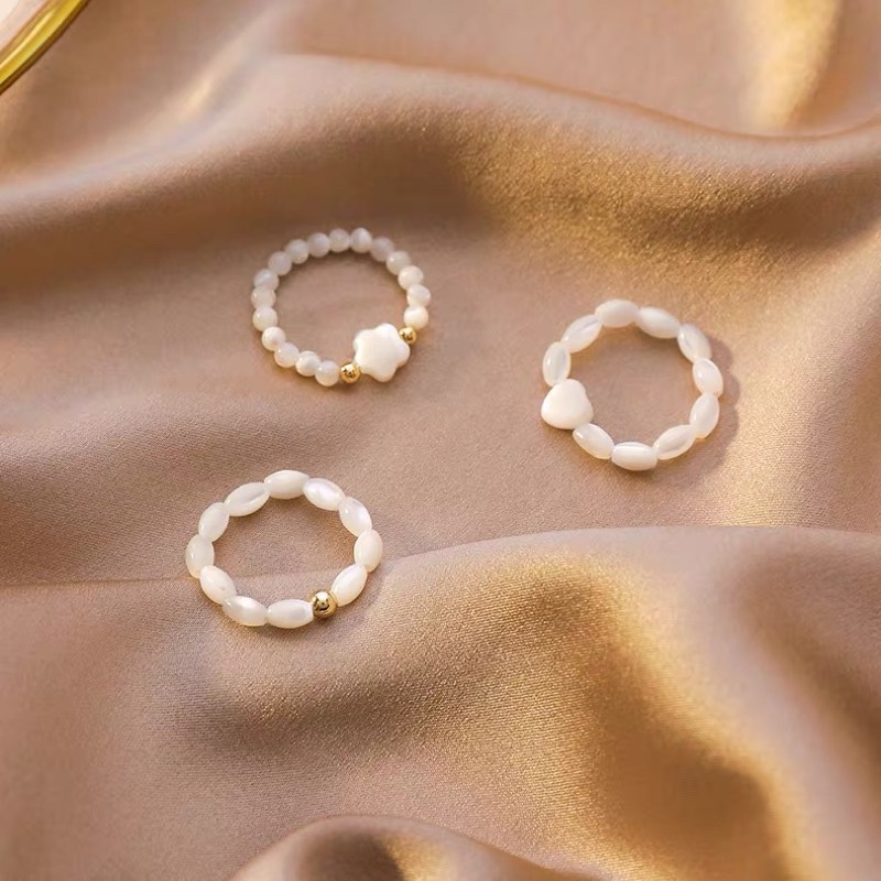 Nhẫn ngọc trai nhân tạo phối charm