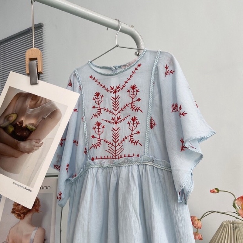 Mini dress thêu Dư Sịn tqxk