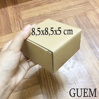 10 Hộp carton 8,5x8,5x5cm đóng hàng có nắp gài kích thước Bìa carton 8,5x5x8,5cm GUEM (Huyền Ori)