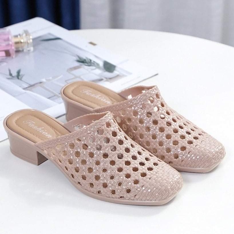 DÉP SỤC NHỰA DẺO LỖ ĐI MƯA 2 KIỂU ĐẾ 4CM