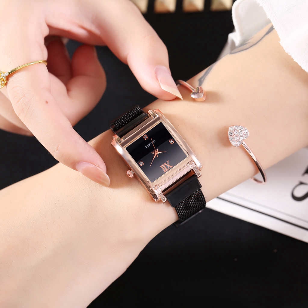 Đồng Hồ Đeo Tay Nữ Mặt Vuông Có Khóa Nam Châm | BigBuy360 - bigbuy360.vn