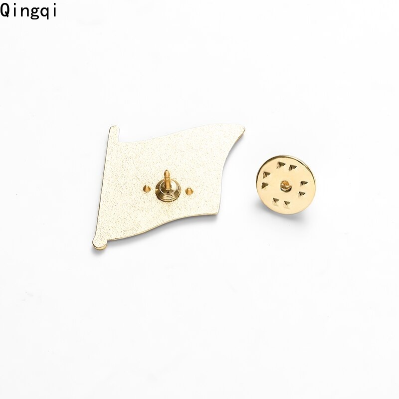 Ghim cài áo MISS ZOE hình trái tim màu cầu vồng lgbt