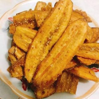 Chuối sấy mè