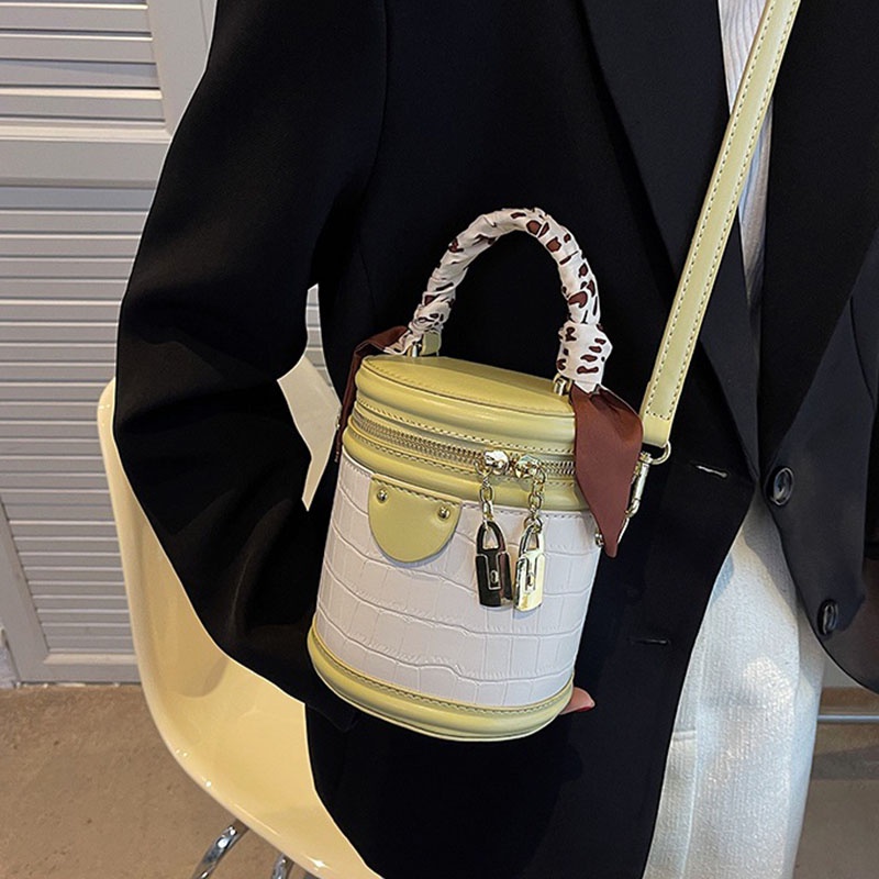 Túi đeo chéo IELGY kiểu xô dễ phối đồ thời trang dành cho nữ