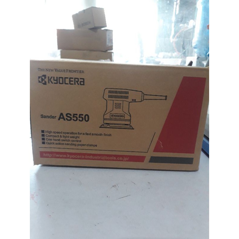 Máy chà nhám rung mini hàng nội địa trung Kyocera AS550( đế 70x104mm)