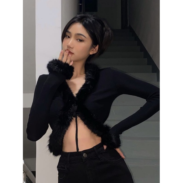Áo trắng đen tay lông