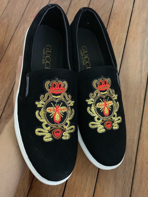 Giầy lười nam😍Freeship đơn 150k HN💥Giầy lười siêu cấp thời trang hình ong đỏ chất đẹp | BigBuy360 - bigbuy360.vn