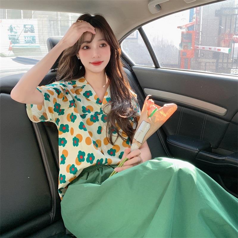 Hong Kong Style Fried Street Age Reducing Fashion Suit Women's Retro Floral Shirt Design Feeling Small Crowd Light Familiar Skirt Two Piece Women's Dress[delivery Within 5 Days]