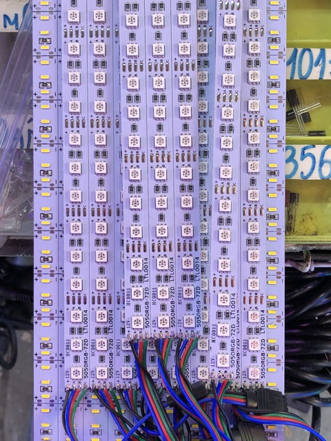 - 10 thanh led nhôm RGB nhiều màu 5050.
