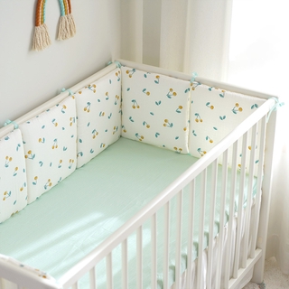 Bộ 6 tấm đệm chống va đập in họa tiết chấm bi trắng 30*30cm trang trí giường ngủ cho bé sơ sinh