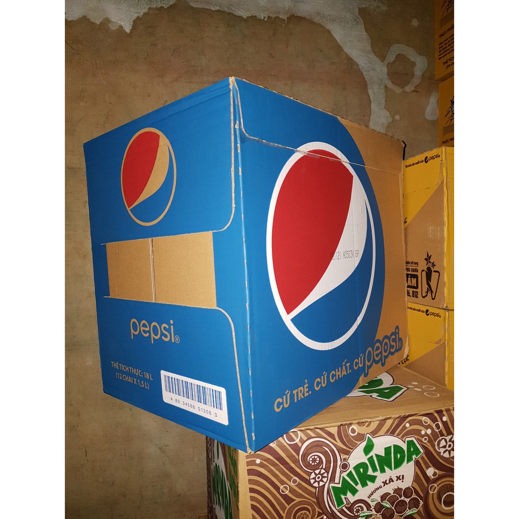 Nước Ngọt Có Gas Pepsi Cola Soft Drink Chai Nhựa PEP 1.5 lít Date Luôn Mới