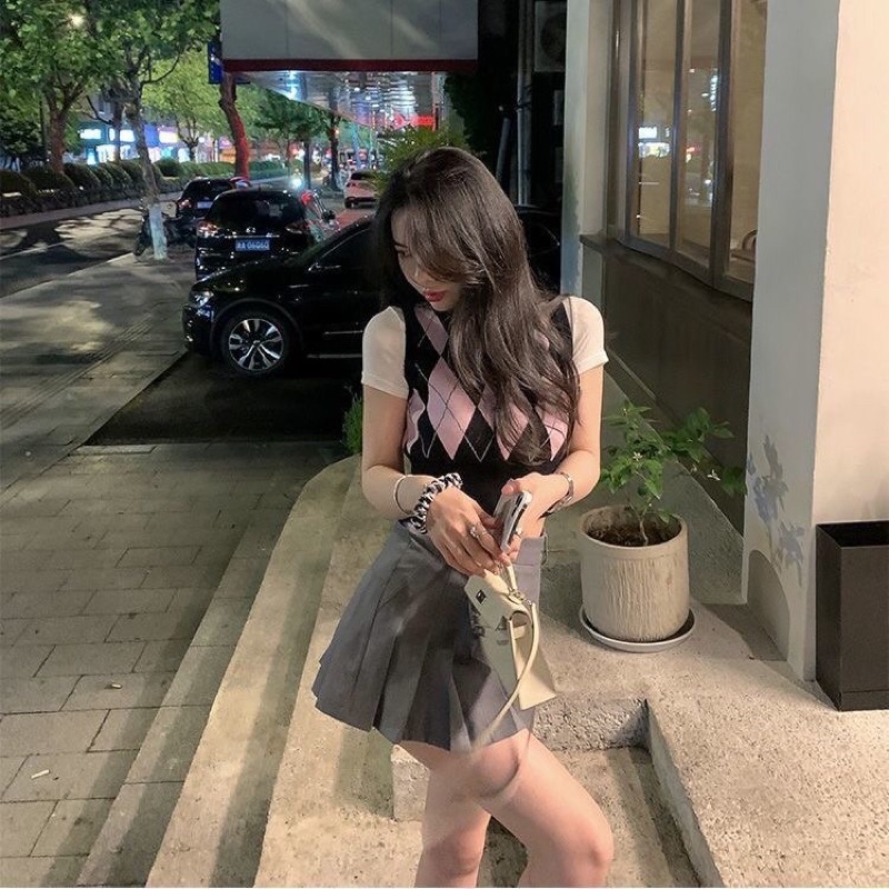 Áo len croptop Rosé Blackpink phong cách trẻ trung năng động