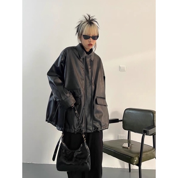 Áo khoác da phối túi