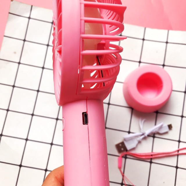 Quạt cầm tay - quạt để bàn 3 tốc độ có đế siêu tiện lợi | BigBuy360 - bigbuy360.vn