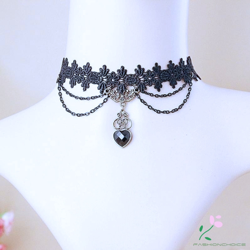 Vòng cổ choker đính tua rua phong cách Gothic cổ điển