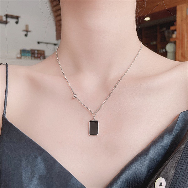 Dây chuyền bạc nữ chữ nhật đá đen bạc thái mới chất liệu bạc Thái 925 thời trang phụ kiện trang sức nữ D000176x