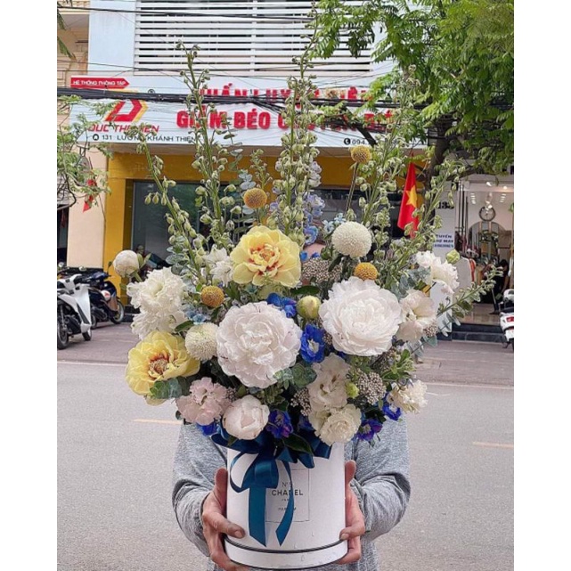 Hộp giấy cắm hoa tươi, hoa sáp, hoa lụa, hộp quà tặng.
