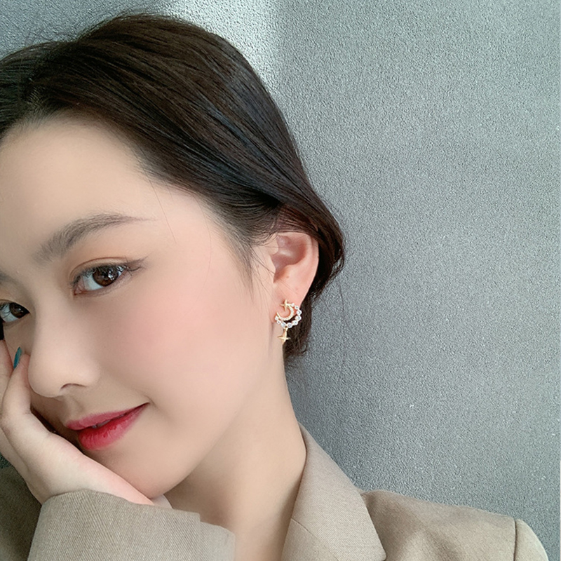 Bông tai hình mặt trăng/ ngôi sao đính đá lấp lánh thời trang phong cách Hàn Quốc