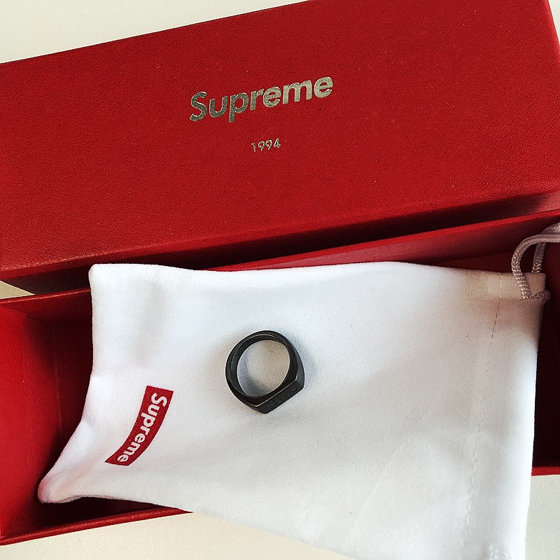 Nhẫn Suprem3 logo ring fw20