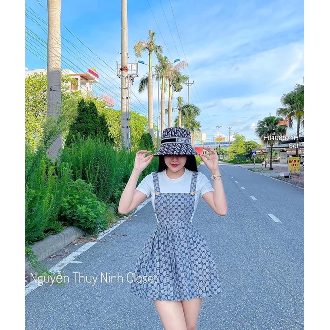 Set áo trắng tay con cưng xỉu phối đầm yếm dáng xòe