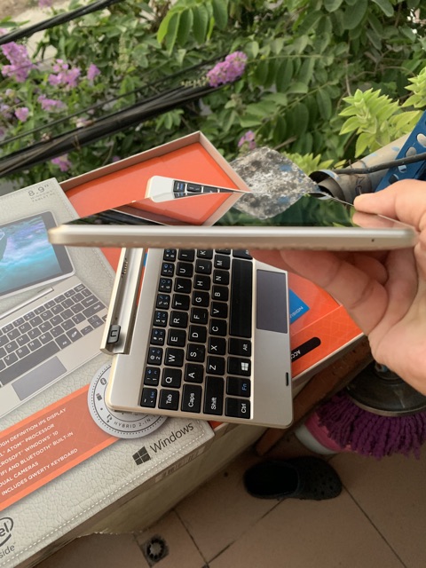 Laptop 2 trong 1 NUVISION TM890 màn hình cảm ứng 8.9 inch 2GB RAM 32GB Fullbox - Tặng kèm dock bàn phím chính hãng | BigBuy360 - bigbuy360.vn