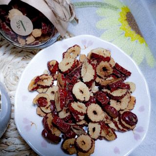 Trà táo đỏ thái lát