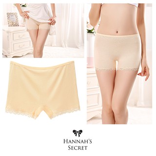 Quần mặc trong váy cotton phối ren
