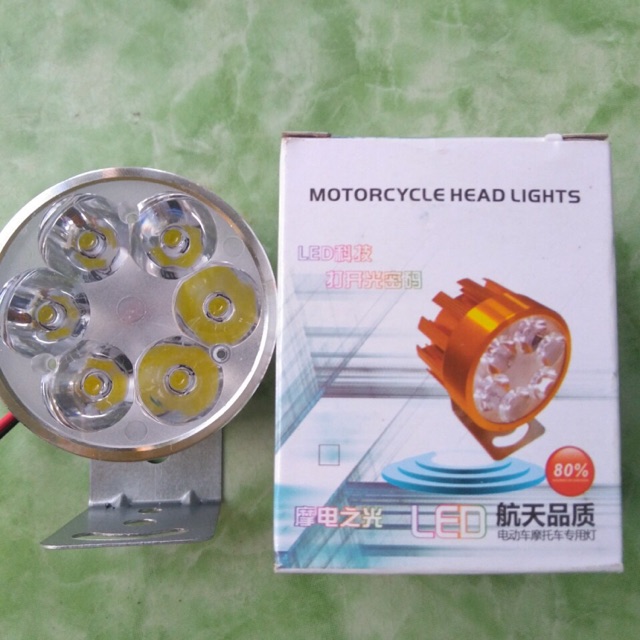 Đèn trợ sáng 6 led
