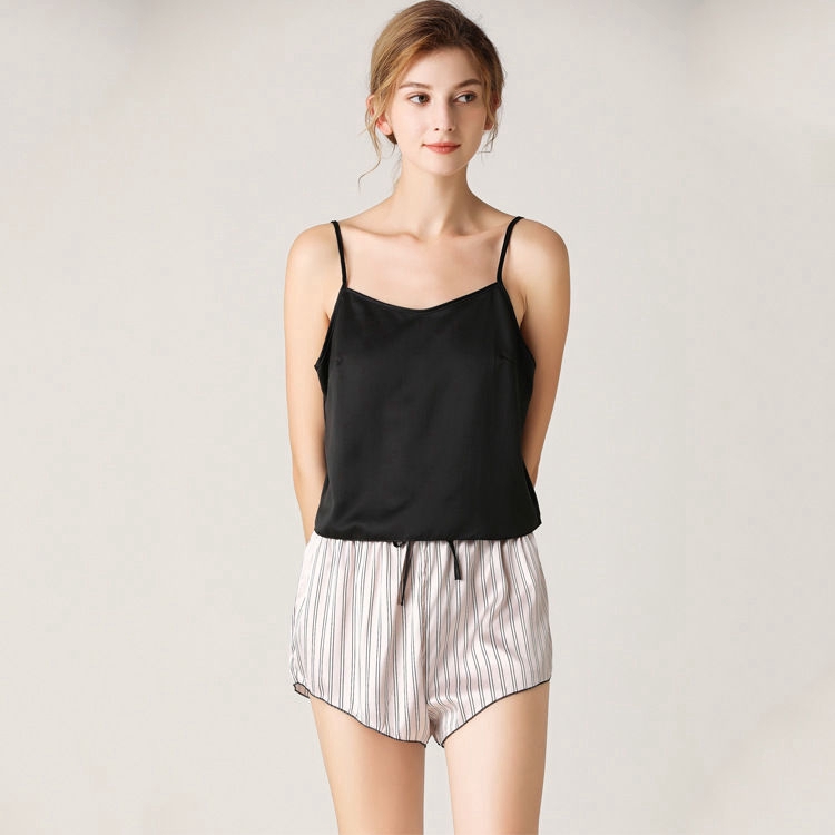 Bộ Đồ Ngủ Ngắn Cổ Chữ V Gợi Cảm Dành Cho Nữ