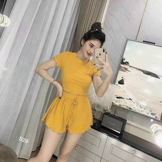Sét bộ áo croptop trơn phối quần đùi cuốn biên cực xinh , chất thun bozip mềm mịn