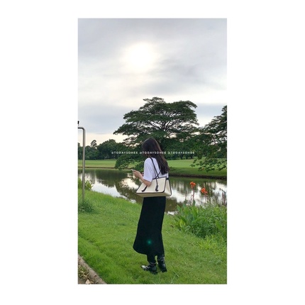 Túi trendy trắng sample