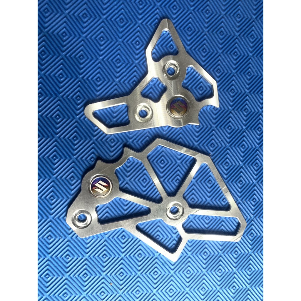 Ốp sườn xe raider fi và satria có logo titan