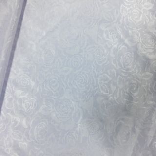 Vải bóng mờ ép hoa ( khăn bàn gia tiên )