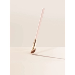 Cọ Tán Kem Che Khuyết Điểm Rare Beauty Liquid Touch Concealer Brush