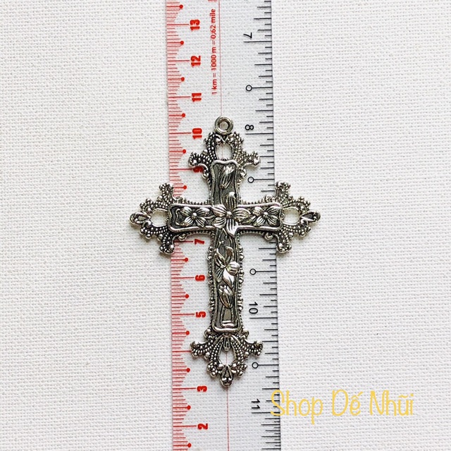 Thánh Giá Hợp Kim Giả Bạc Cổ 7x5cm