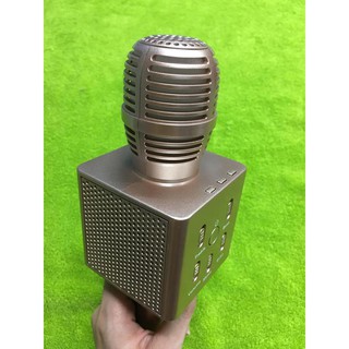 Mic Karaoke Kèm Loa Bluetooth Q7 Đồng
