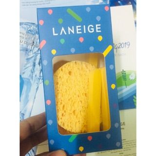 Miếng Bọt Biển Rửa Mặt tiện lợi Laneige