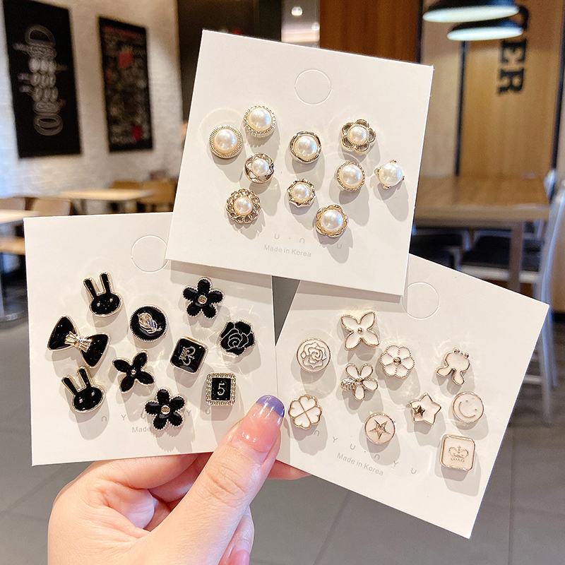 Ghim Cài Cổ Áo Hình Quần Tây Dễ Thương