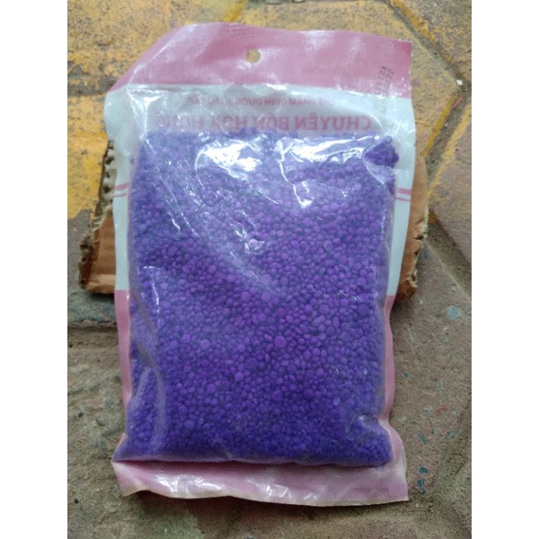 PHÂN BÓN NPK 15-5-25+TE CHUYÊN DÙNG CHO HOA HỒNG GÓI 0.5KG