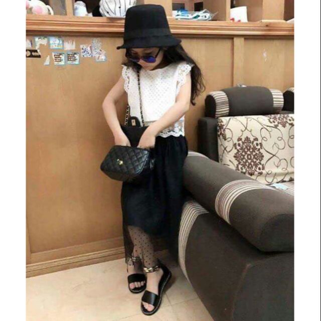 Set váy ren đen trắng