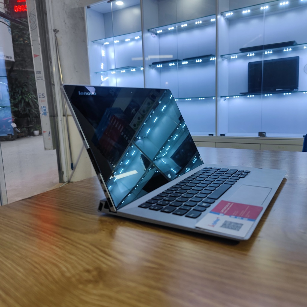 Laptop Lenovo	core i3-4030u, ram 2GB, ssd 120B + 64GB, màn cảm ứng | BigBuy360 - bigbuy360.vn