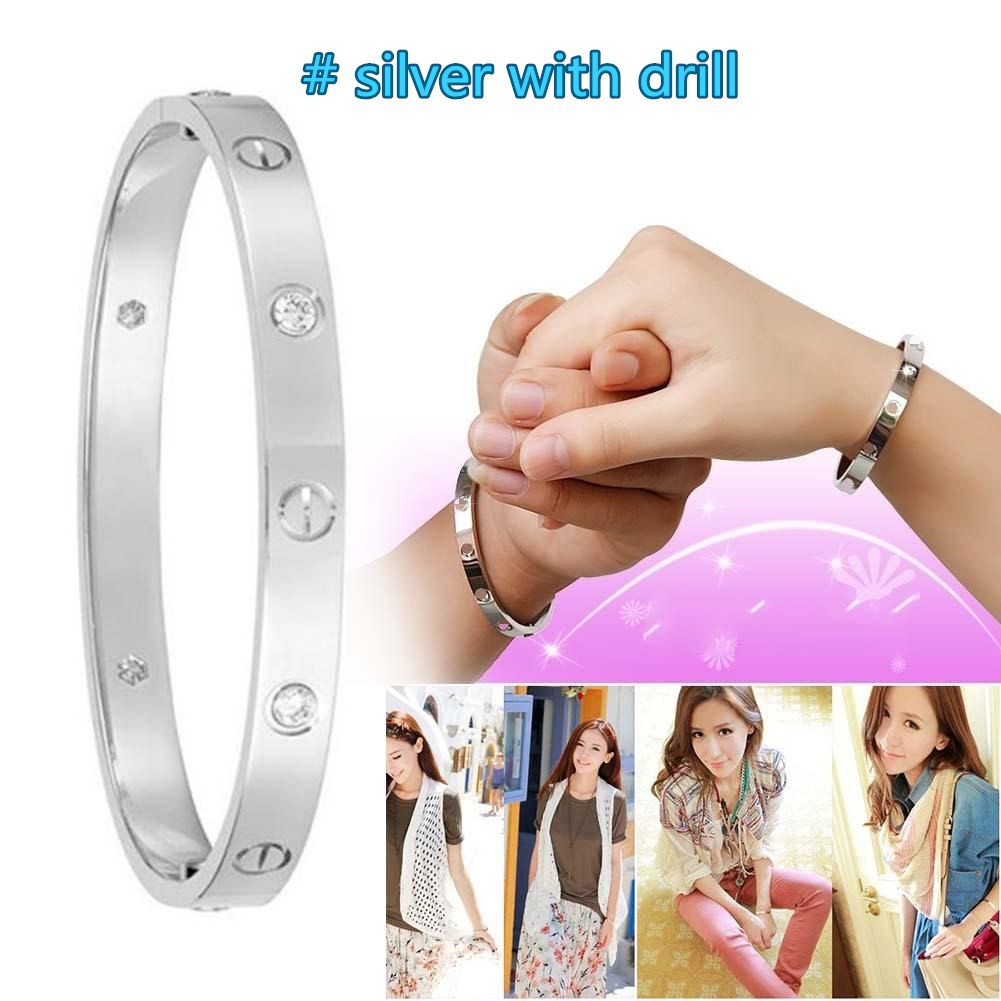 Vòng đeo tay thép không gỉ thời trang xinh xắn cho nữ | BigBuy360 - bigbuy360.vn