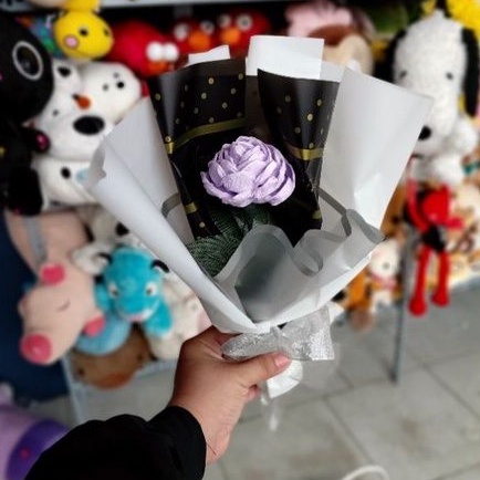 Hoa hồng giấy nhún hàng handmade 16 k/ bó