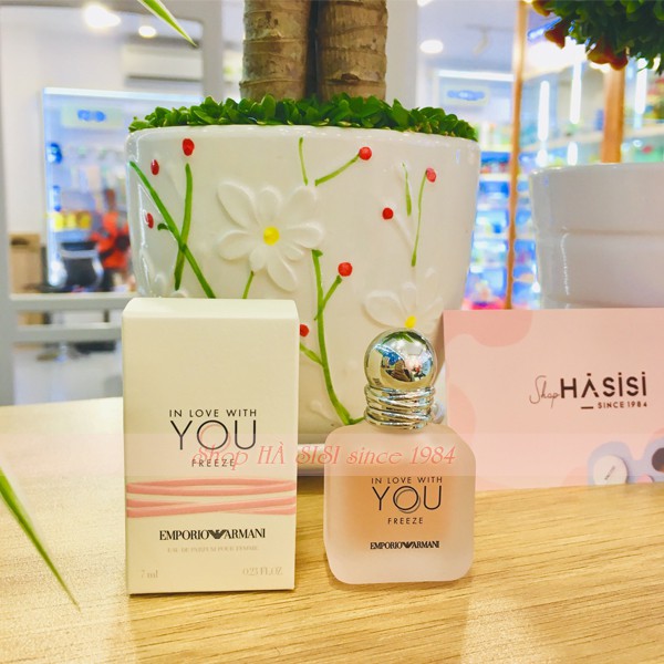 Nước Hoa Nữ ARMANI Emporio In Love With You Freeze EDP 7ml - Main Image