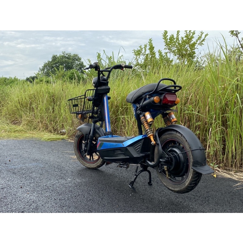 Xe điện 133s màu xanh