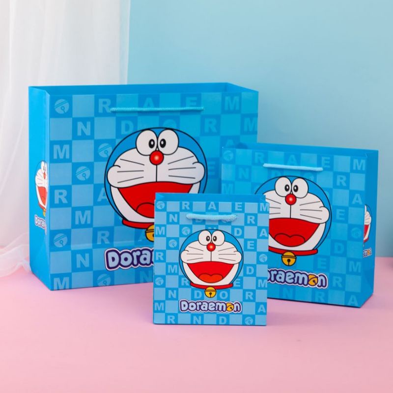 TÚI GIẤY QUÀ TẶNG DORAEMON DỄ THƯƠNG, nhiều kích thước