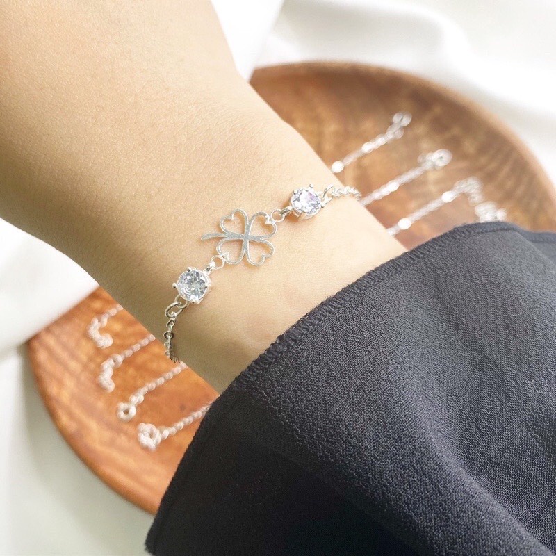 Lắc tay nữ cỏ bốn lá chuẩn bạc ta nhẹ nhàng dễ đeo - Kho sỉ bạc Nhất Linh