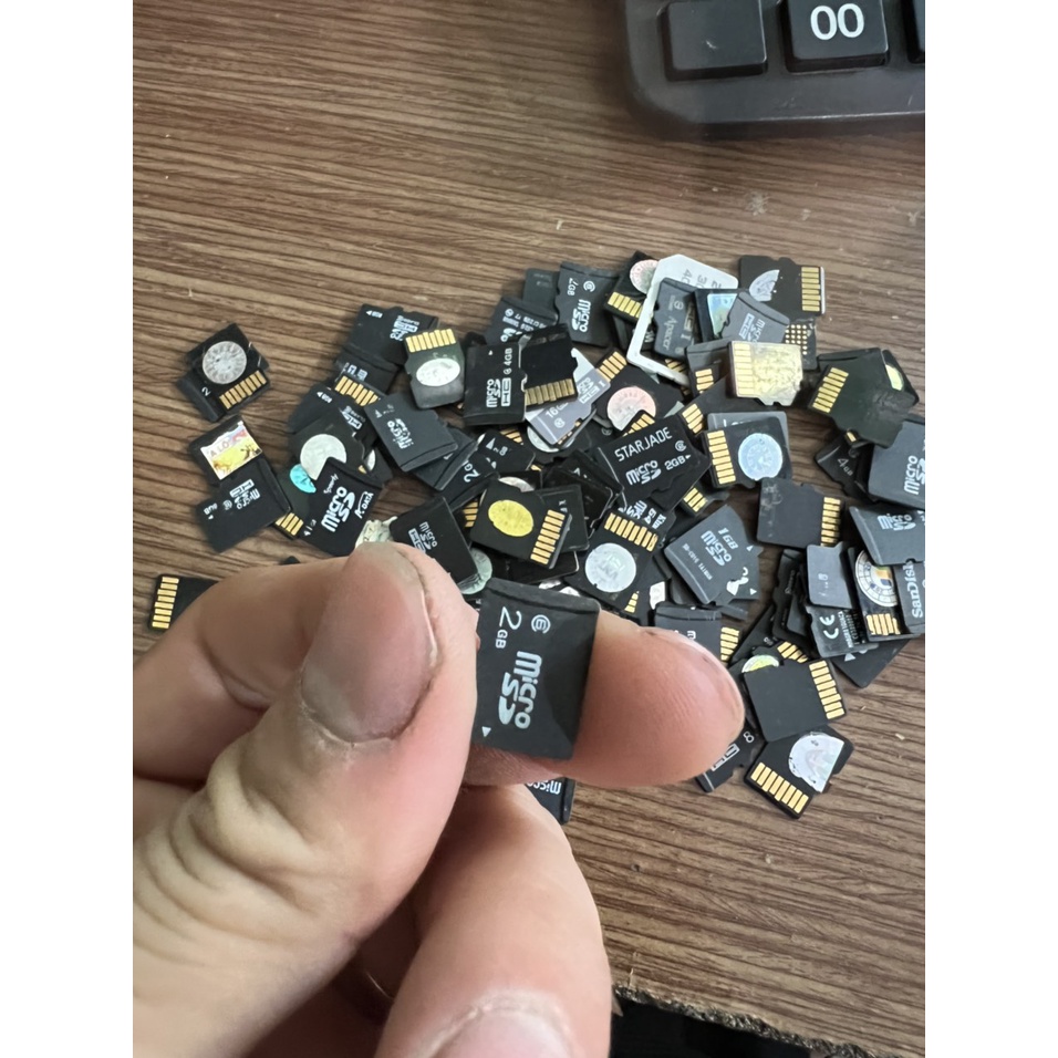 THẺ NHỚ THANH LÝ 2g